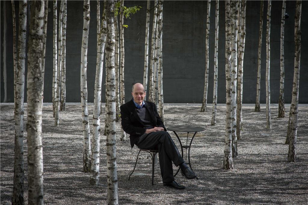 Art Gallery of Ontario debuts acclaimed philosopher Alain de Botton's Art as Therapy exhibition