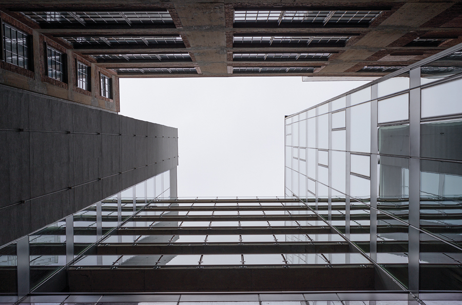The spatial scheme preserves natural light to the infill site.